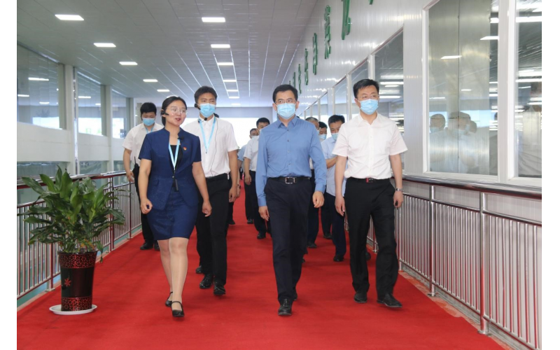 全市重點項目觀摩團走進(jìn)綠源和豐公司